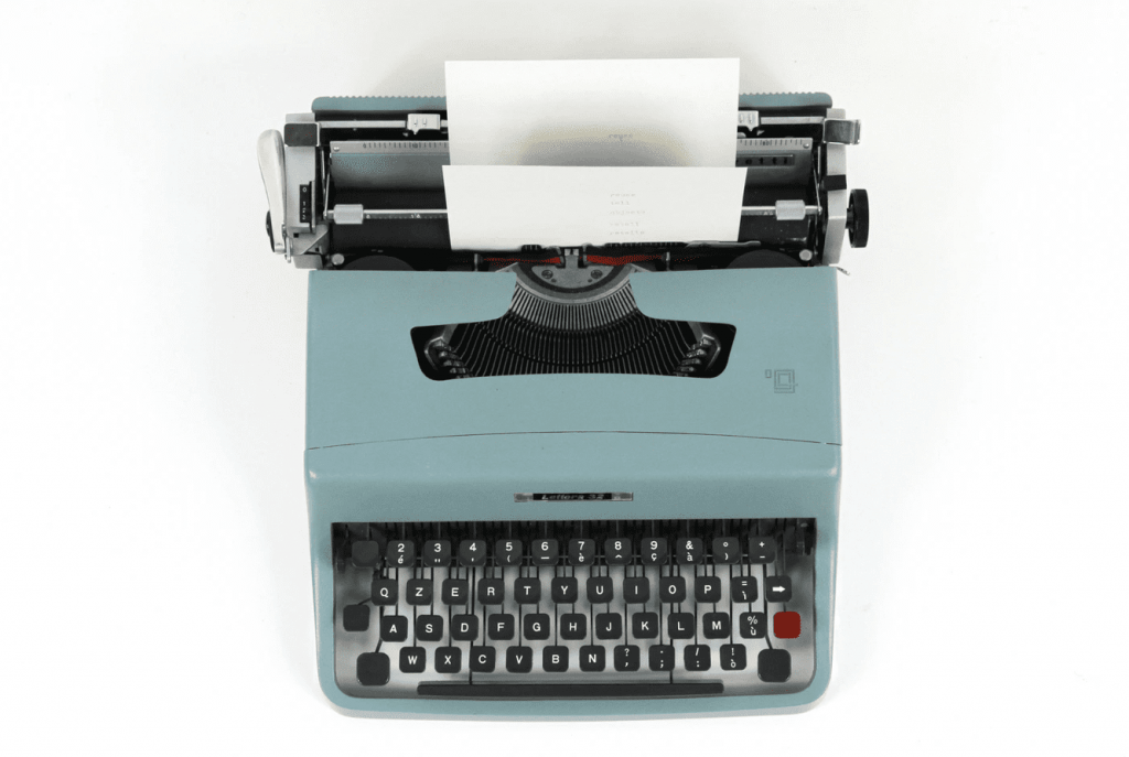 typewriter writing a creative brief